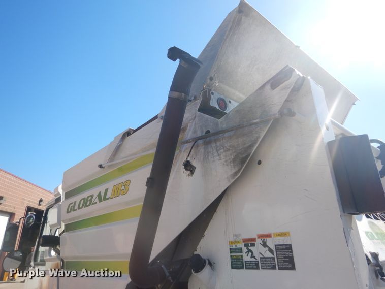 image for item DH5201 2013 Global Environment M3  street sweeper