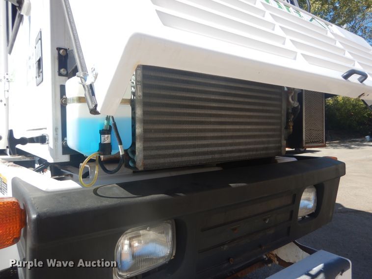 image for item DH5201 2013 Global Environment M3  street sweeper