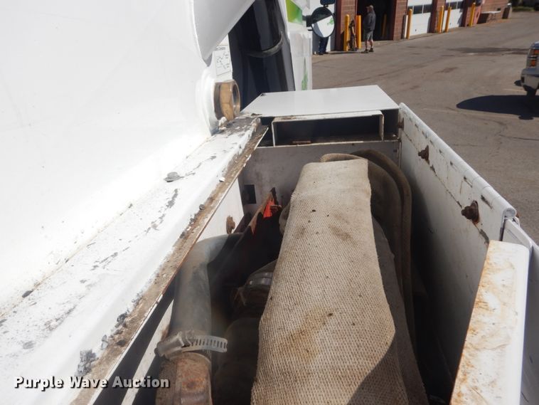 image for item DH5201 2013 Global Environment M3  street sweeper