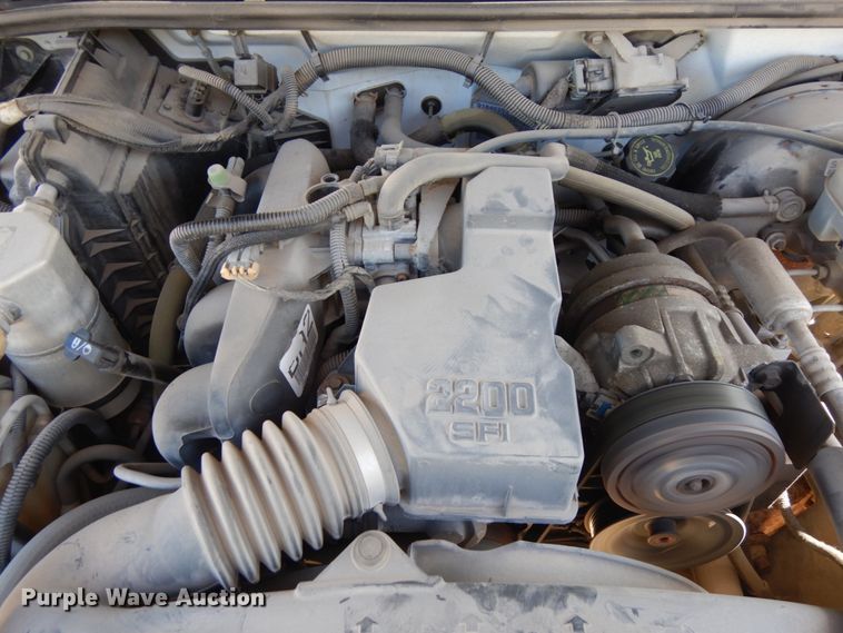 image for item DH6669 2002 Chevrolet S10  Ext. Cab pickup truck