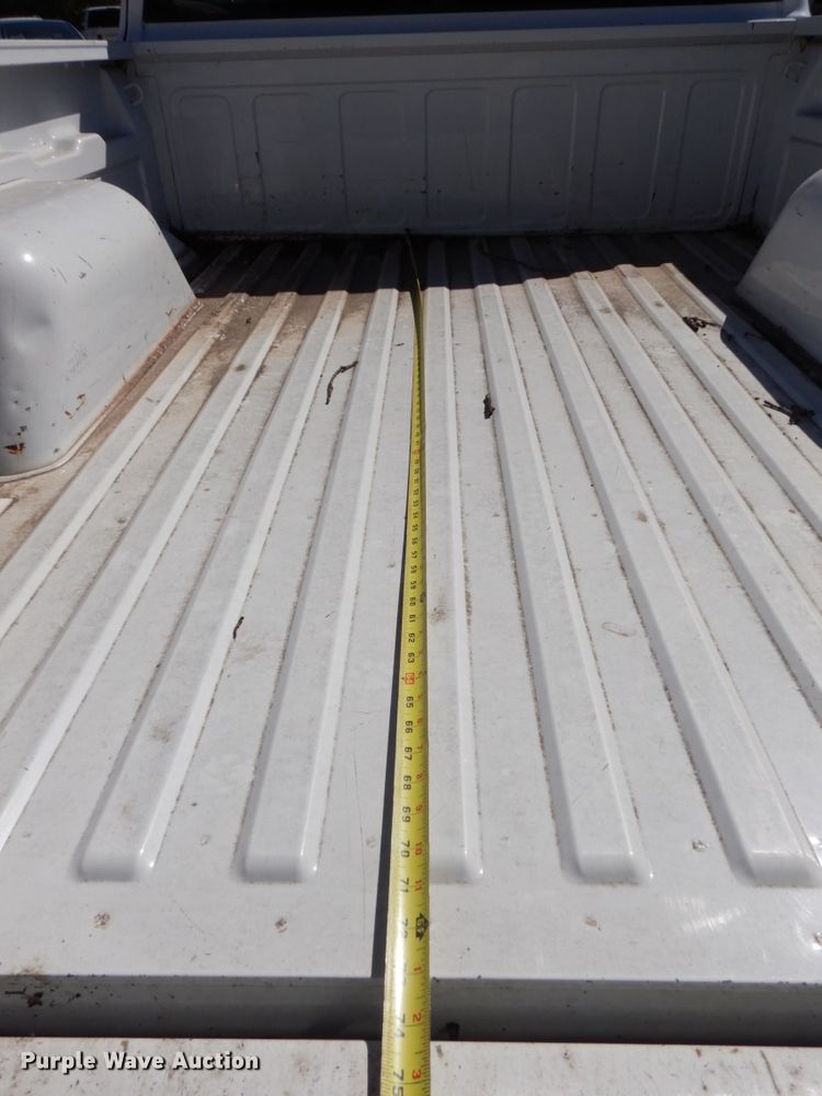 image for item DH6669 2002 Chevrolet S10  Ext. Cab pickup truck