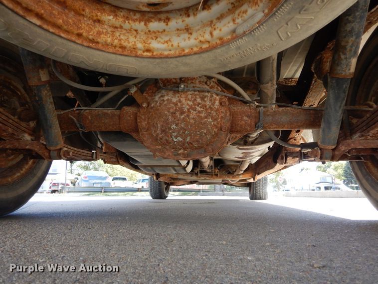 image for item DH6669 2002 Chevrolet S10  Ext. Cab pickup truck