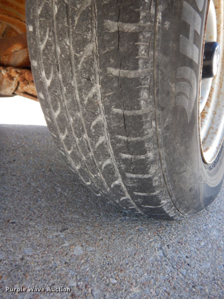 image for item DH6669 2002 Chevrolet S10  Ext. Cab pickup truck