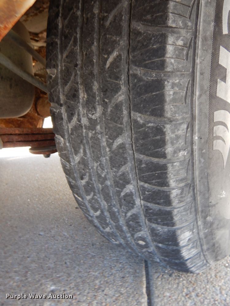 image for item DH6669 2002 Chevrolet S10  Ext. Cab pickup truck