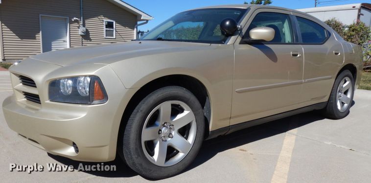 image for item DH6670 2010 Dodge Charger