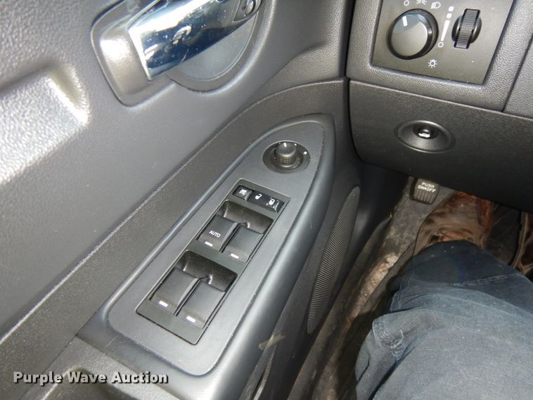 image for item DH6670 2010 Dodge Charger