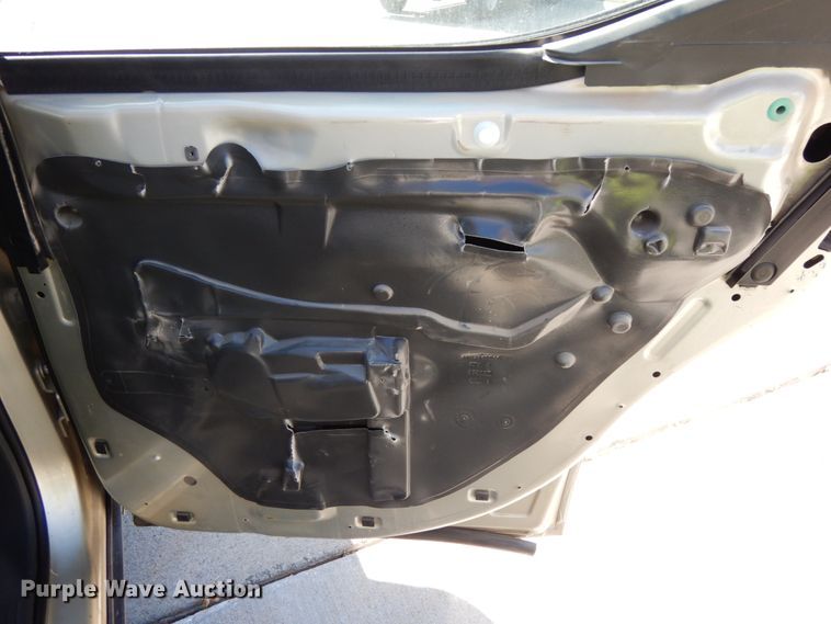 image for item DH6670 2010 Dodge Charger