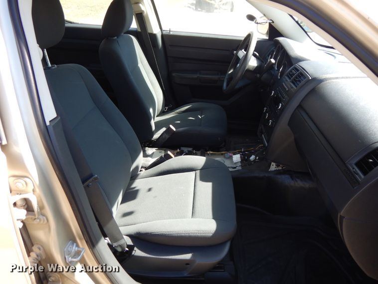 image for item DH6670 2010 Dodge Charger