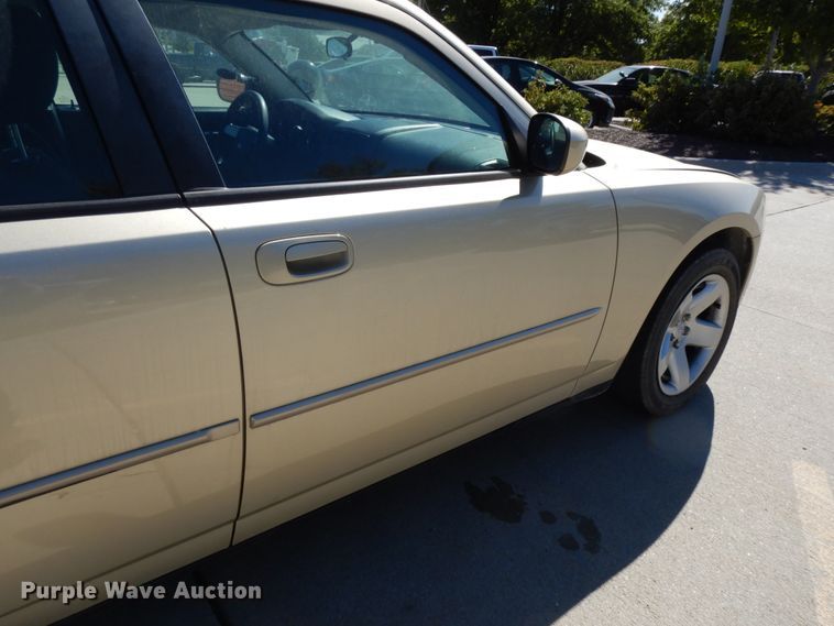 image for item DH6670 2010 Dodge Charger