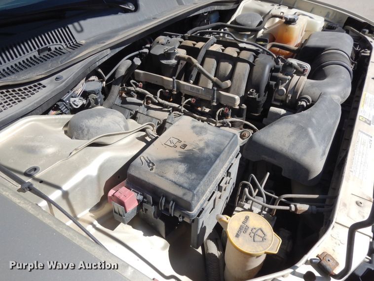 image for item DH6670 2010 Dodge Charger