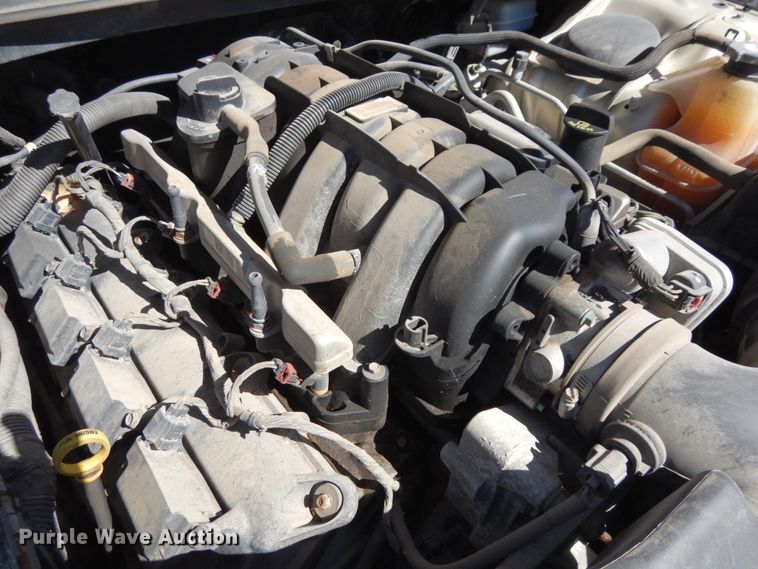 image for item DH6670 2010 Dodge Charger