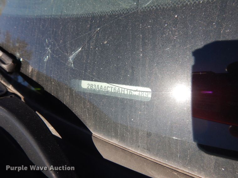 image for item DH6670 2010 Dodge Charger