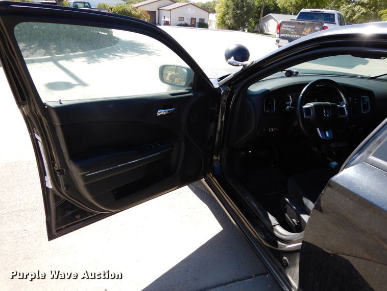 image for item DH6671 2011 Dodge Charger Police