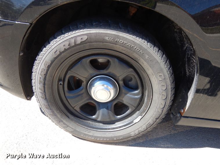 image for item DH6671 2011 Dodge Charger Police