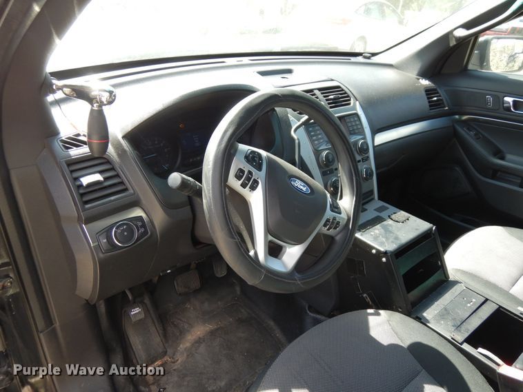 image for item DH6673 2013 Ford Explorer Police Interceptor  SUV