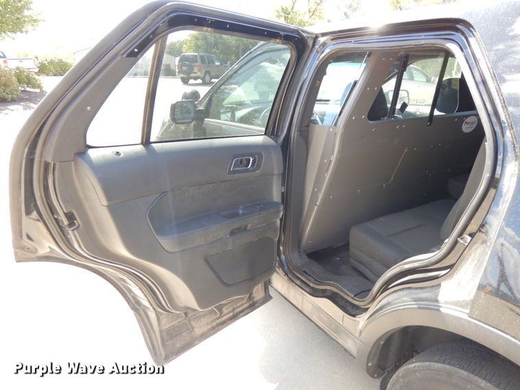 image for item DH6673 2013 Ford Explorer Police Interceptor  SUV
