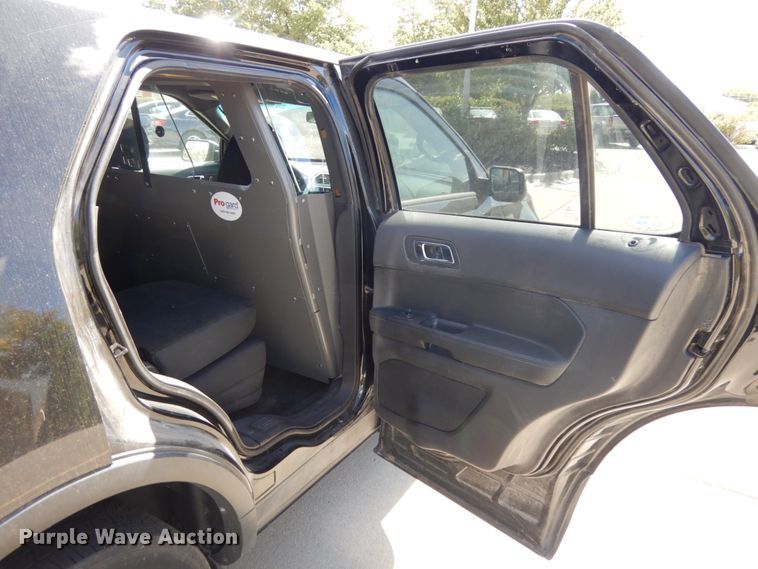 image for item DH6673 2013 Ford Explorer Police Interceptor  SUV