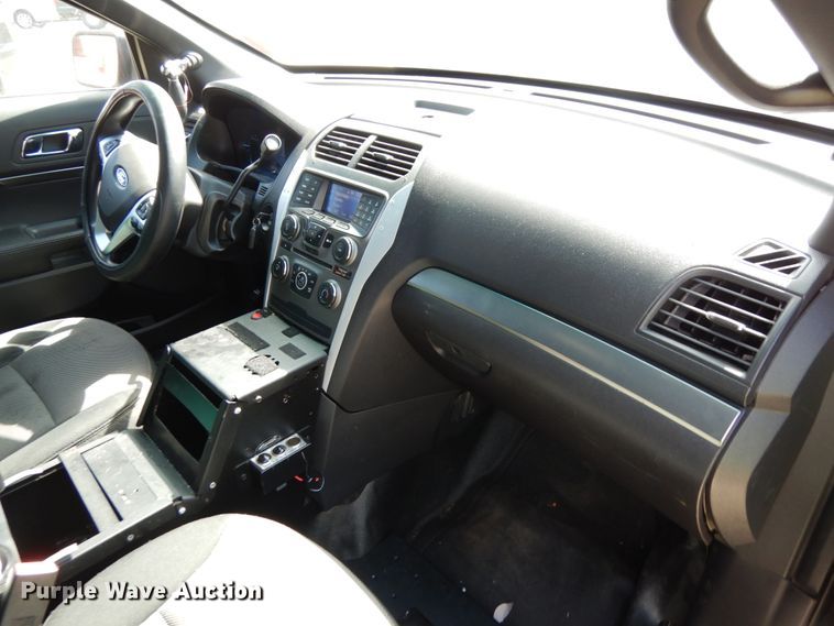image for item DH6673 2013 Ford Explorer Police Interceptor  SUV