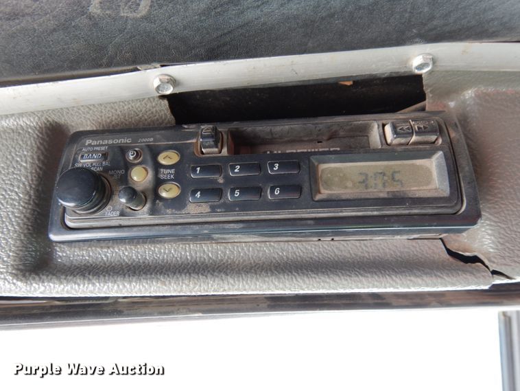 image for item DH6675 2000 Mack RD688S  dump truck