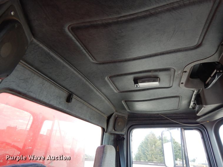 image for item DH6675 2000 Mack RD688S  dump truck