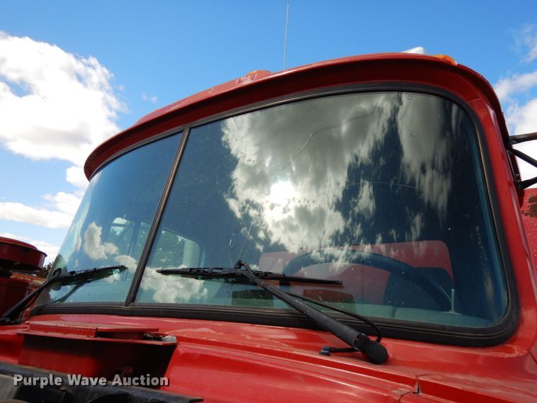 image for item DH6675 2000 Mack RD688S  dump truck