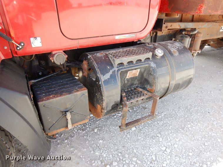 image for item DH6675 2000 Mack RD688S  dump truck