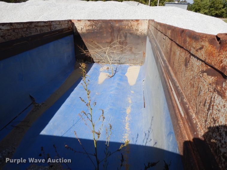 image for item DH6675 2000 Mack RD688S  dump truck