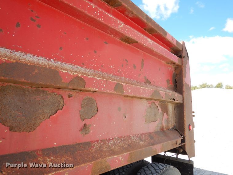 image for item DH6675 2000 Mack RD688S  dump truck