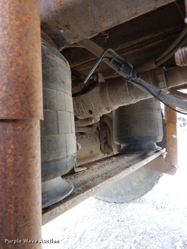 image for item DH6675 2000 Mack RD688S  dump truck