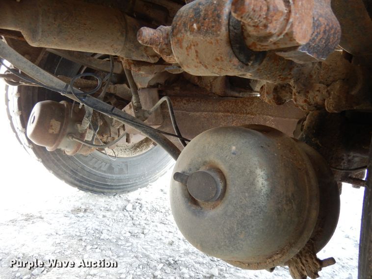 image for item DH6675 2000 Mack RD688S  dump truck