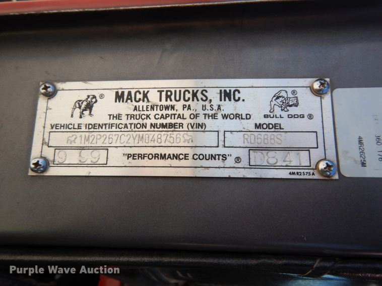 image for item DH6675 2000 Mack RD688S  dump truck