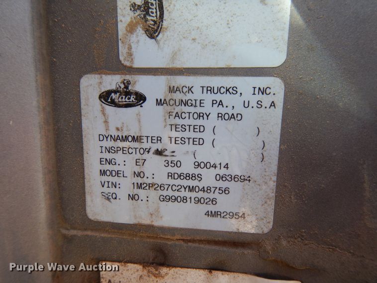 image for item DH6675 2000 Mack RD688S  dump truck