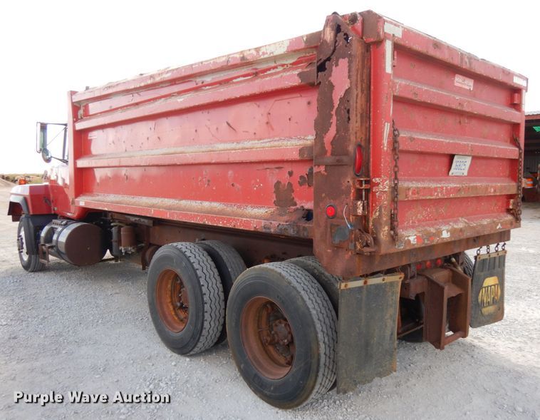image for item DH6676 2000 Mack RD688S  dump truck