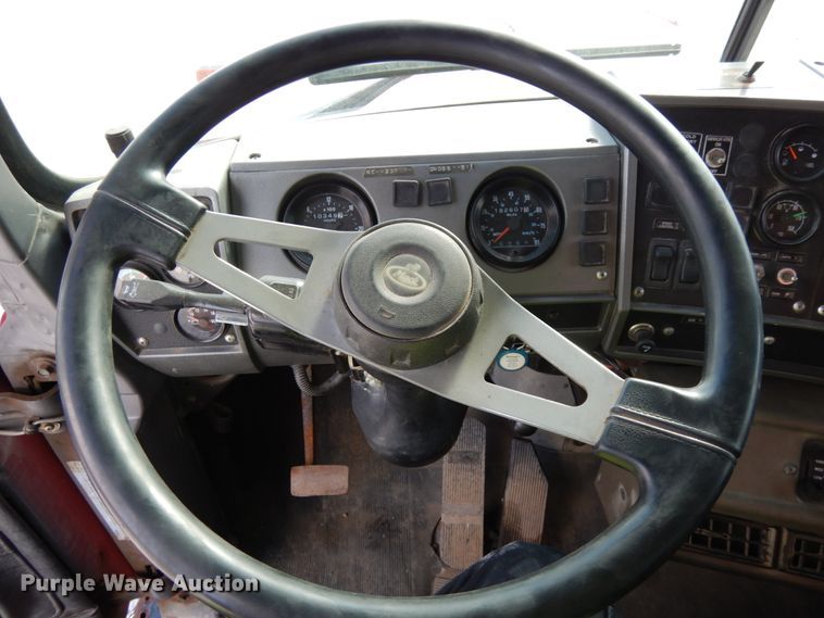 image for item DH6676 2000 Mack RD688S  dump truck