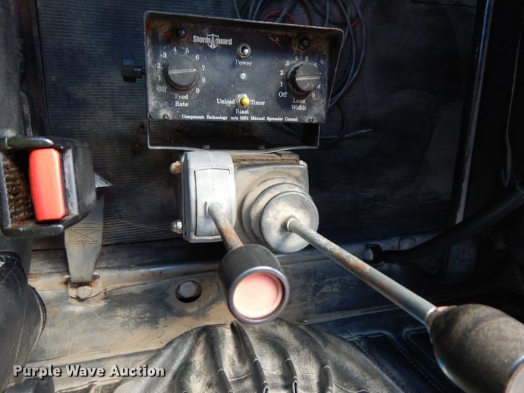 image for item DH6676 2000 Mack RD688S  dump truck