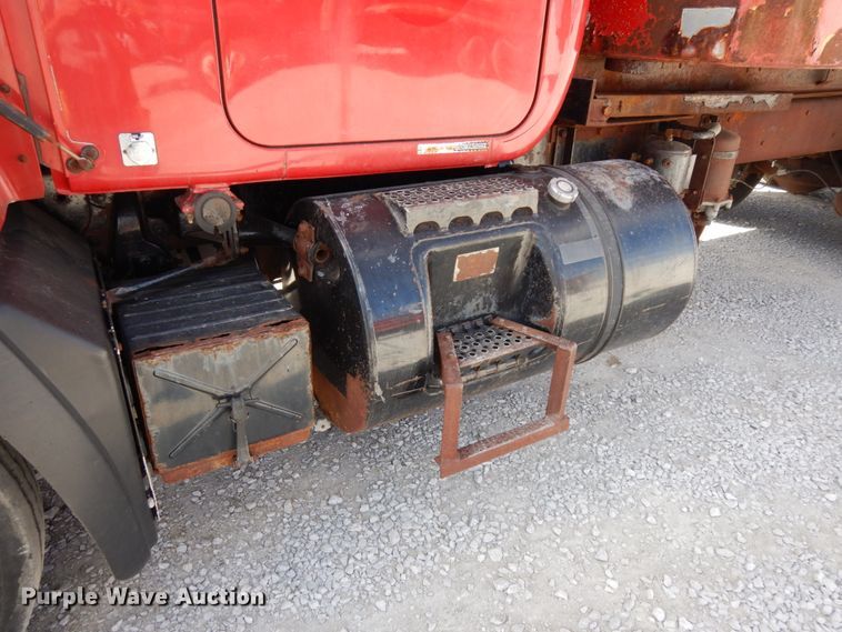 image for item DH6676 2000 Mack RD688S  dump truck