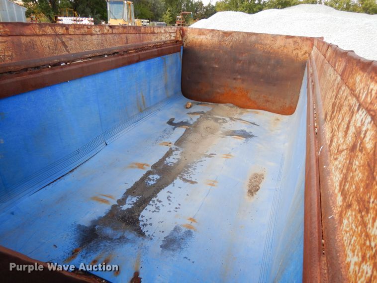 image for item DH6676 2000 Mack RD688S  dump truck