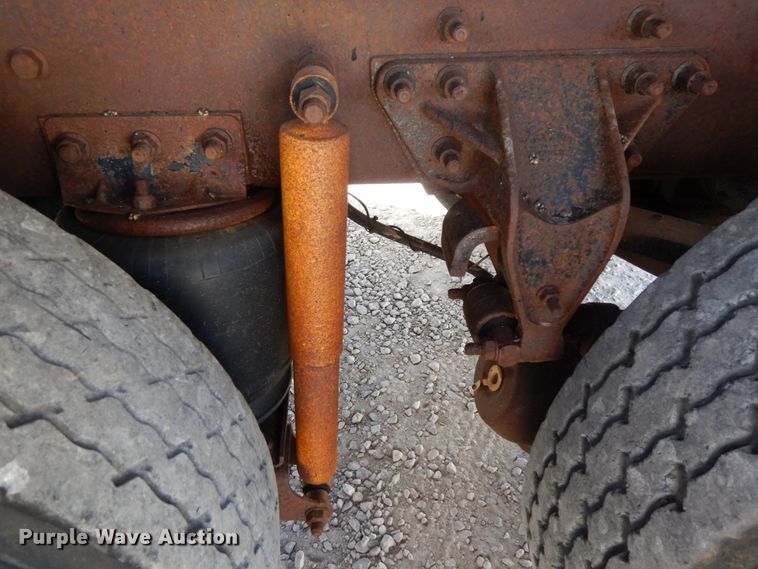 image for item DH6676 2000 Mack RD688S  dump truck