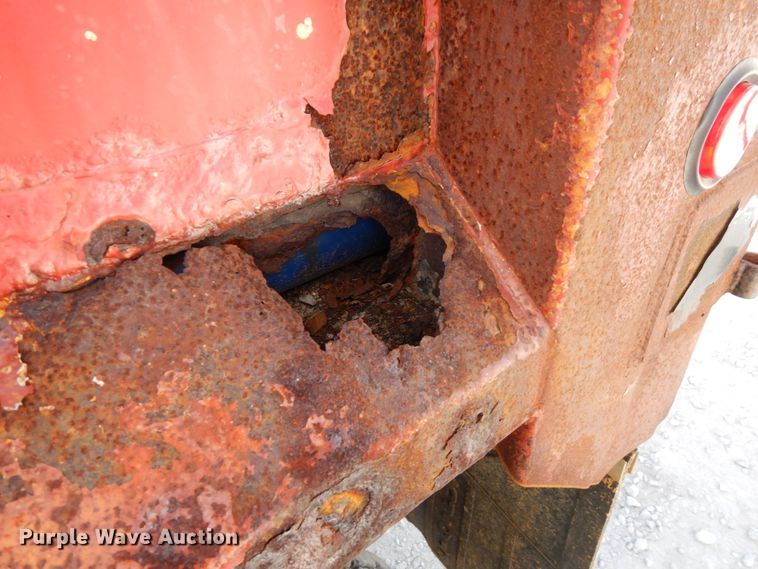 image for item DH6676 2000 Mack RD688S  dump truck