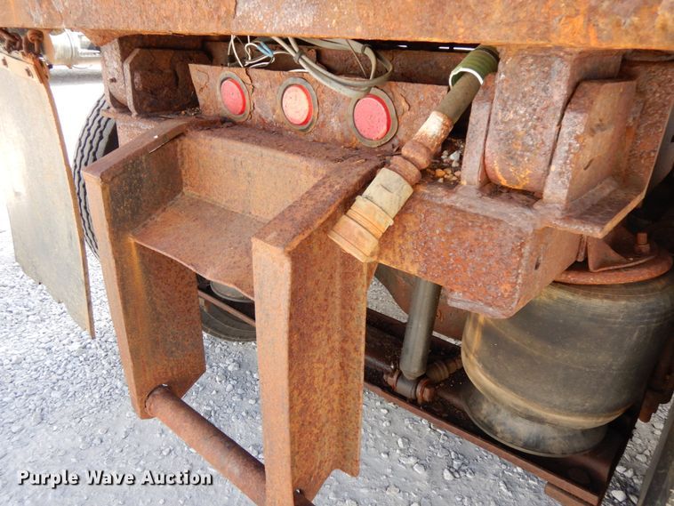 image for item DH6676 2000 Mack RD688S  dump truck