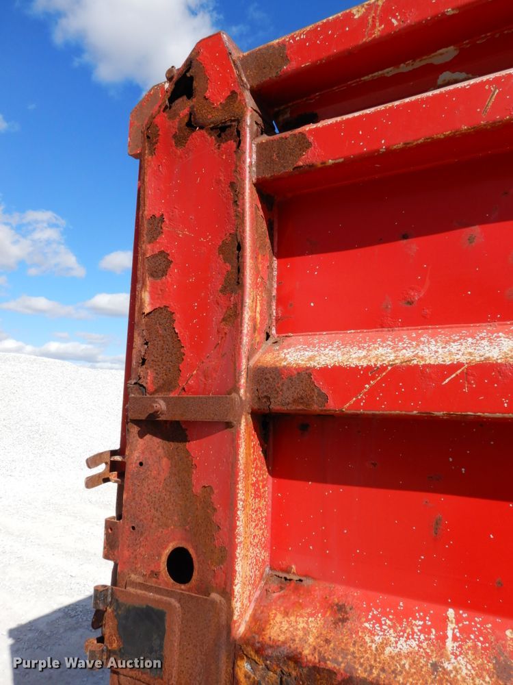 image for item DH6676 2000 Mack RD688S  dump truck