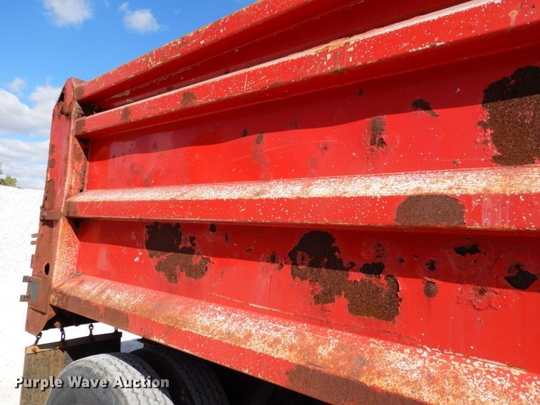 image for item DH6676 2000 Mack RD688S  dump truck