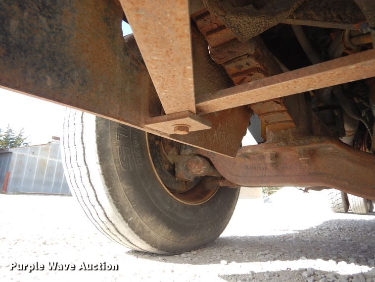 image for item DH6676 2000 Mack RD688S  dump truck