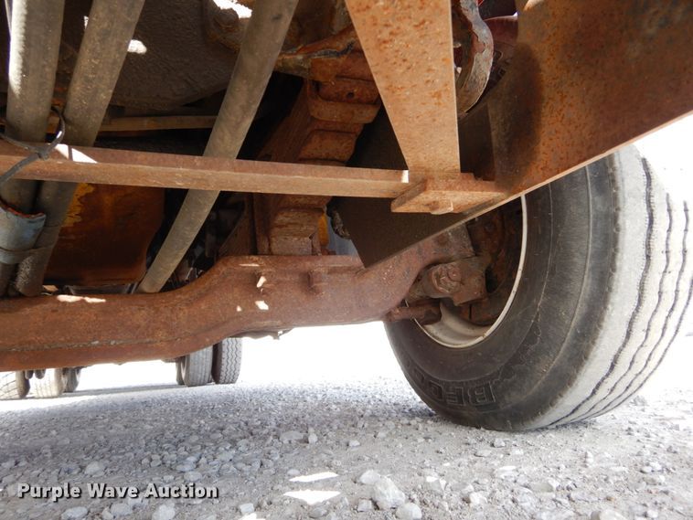 image for item DH6676 2000 Mack RD688S  dump truck