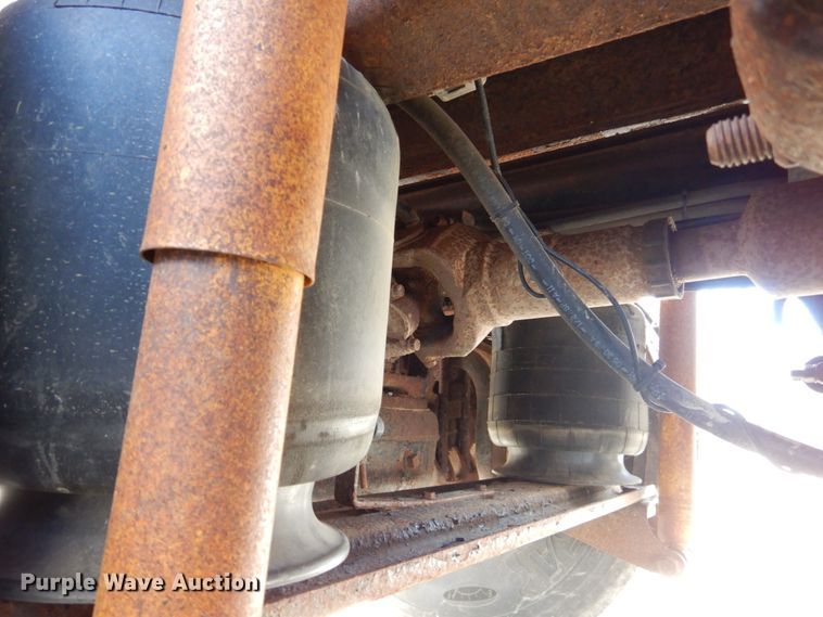 image for item DH6676 2000 Mack RD688S  dump truck