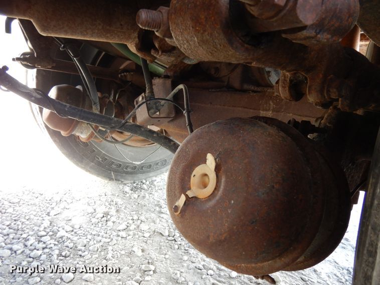 image for item DH6676 2000 Mack RD688S  dump truck