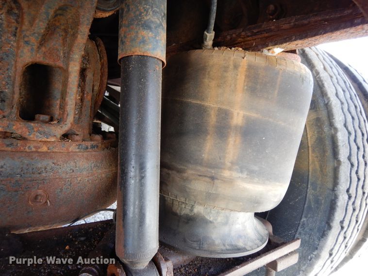 image for item DH6676 2000 Mack RD688S  dump truck