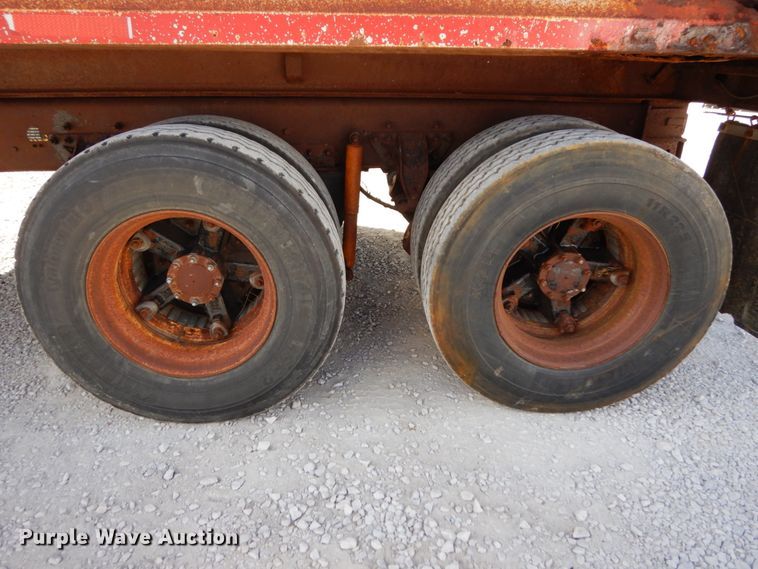 image for item DH6676 2000 Mack RD688S  dump truck