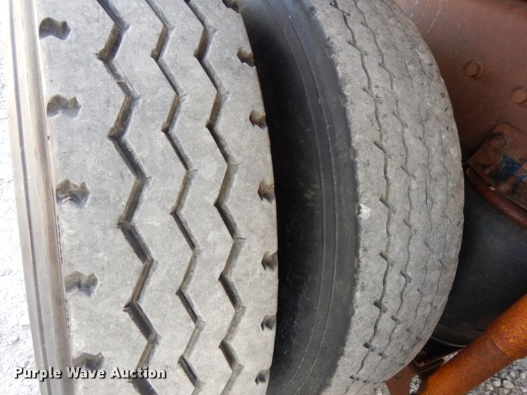 image for item DH6676 2000 Mack RD688S  dump truck