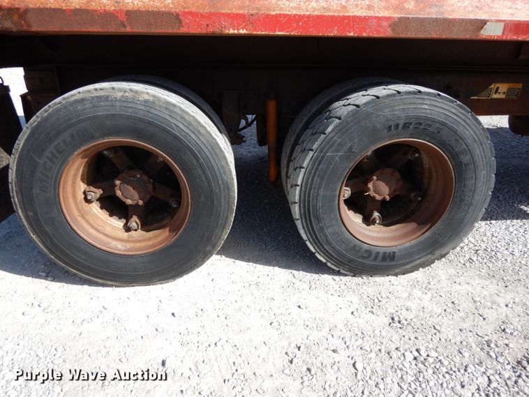 image for item DH6676 2000 Mack RD688S  dump truck